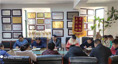 怎样做一名合格的共产党员——陈定华到市政分永利yl23411集团党支部讲党课